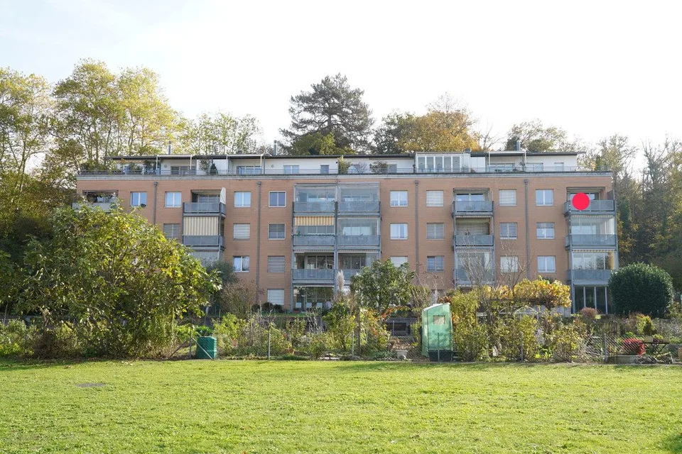 Schwellenlose 4.5-Zimmer-Wohnung mit grossem Balkon und Lift