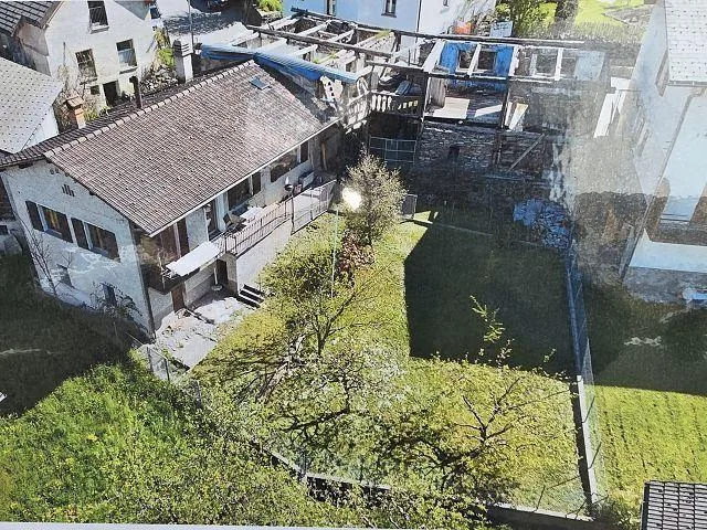 Casa unifamiliare con giardino e 2 rustici da ristrutturare molto s... – Foto 29 von 30