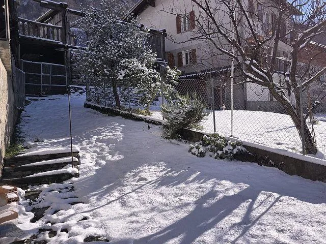 Casa unifamiliare con giardino e 2 rustici da ristrutturare molto s... – Foto 18 von 30