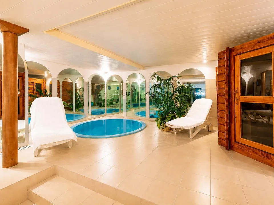 Accogliente villa unifamiliare su un piano con bel giardino e piscina – Foto 13 von 15