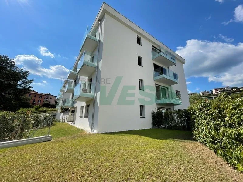 Nuova, piccola e curata palazzina in zona molto soleggiata e comoda