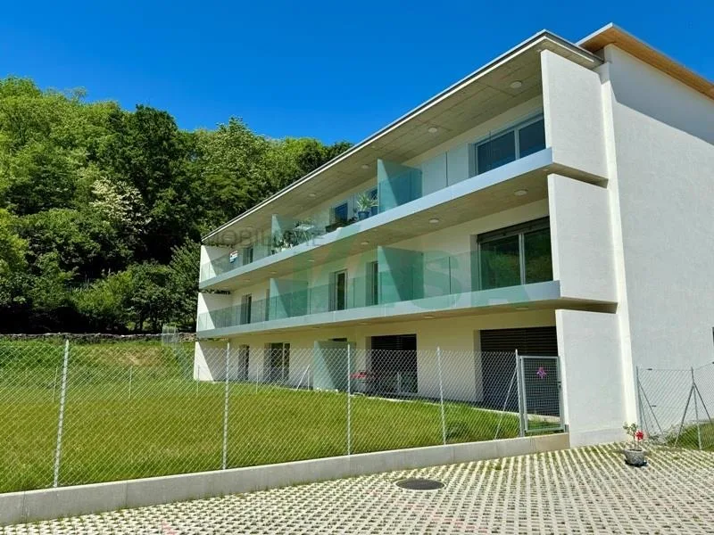 Nuovo e luminoso appartamento di 3,5 locali con grandissimo giardino