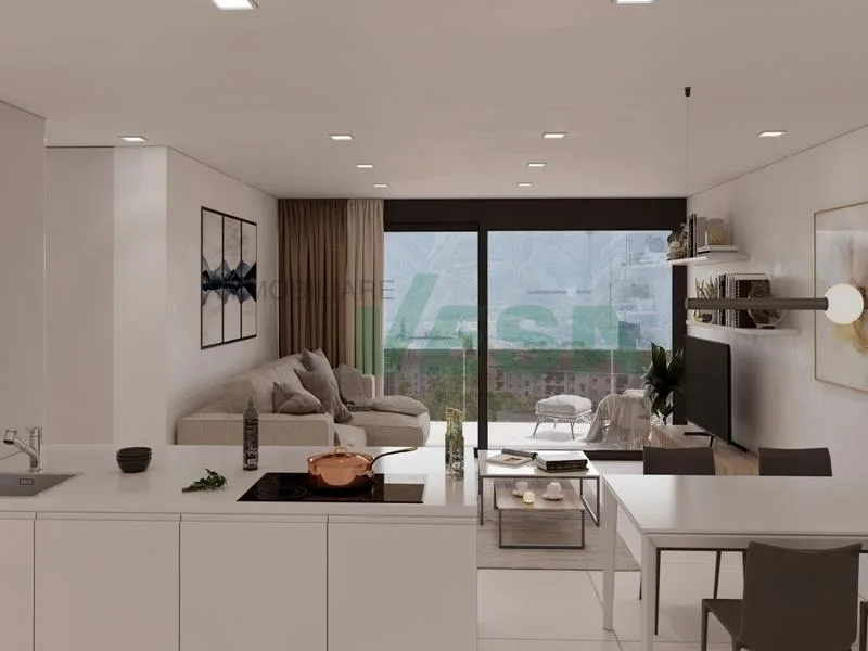 Elegante, nuovo, luminoso appartamento 3,5 locali