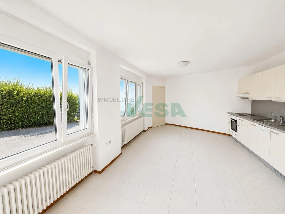 Ampia casa con 3 appartamenti di diverse dimensioni, con bella vista – Foto 6 von 15