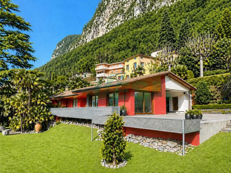 Interessante grande terreno pianeggiante con molto potenziale