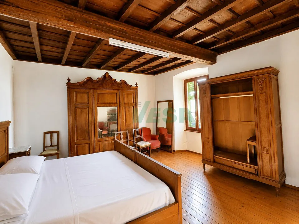 Splendida proprietà con antico palazzo, casetta rustica e bel giardino – Foto 6 von 15