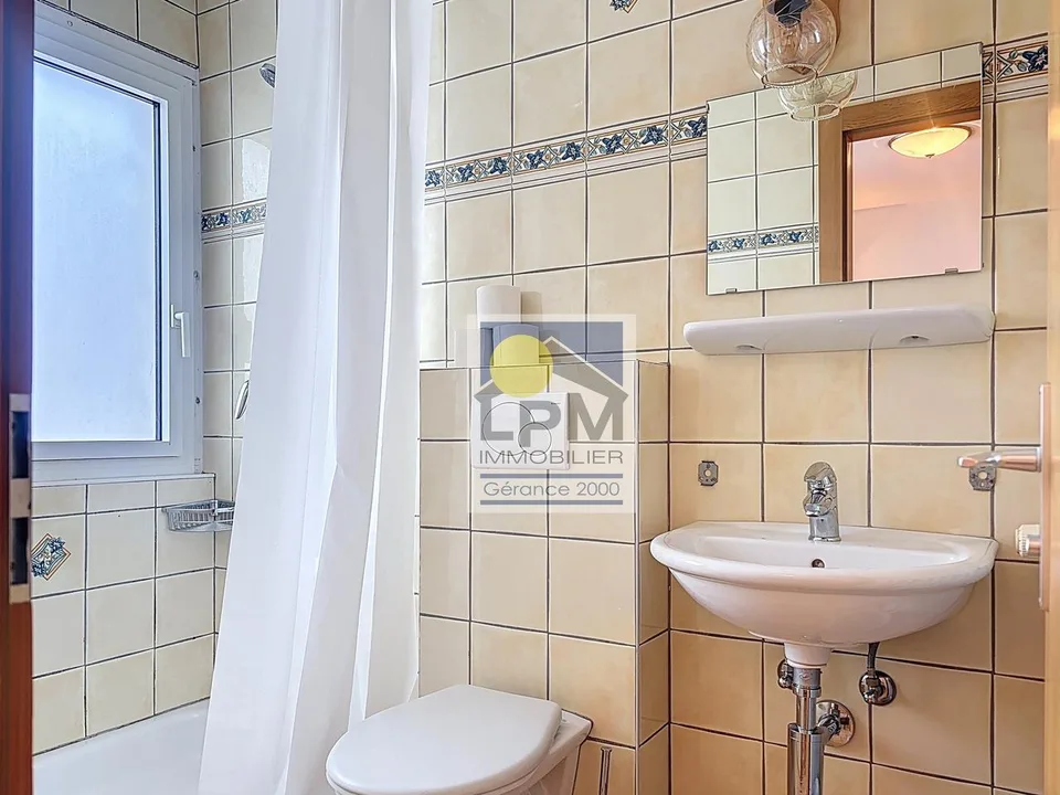 Opportunité ! Convertir deux chambres en un vaste appartement-LOT 1