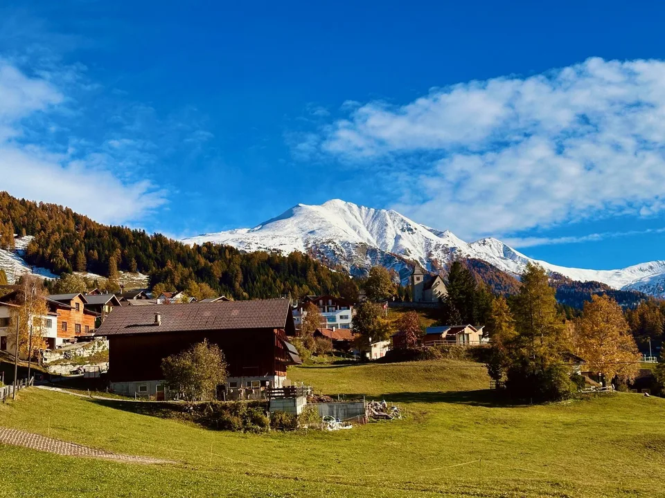 3,5-Zimmer-Erstwohnungen in Feldis – Sonnige Lage & modernes Wohnen