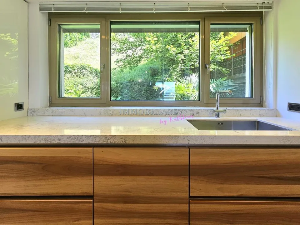 Luxuriöse Ferienwohnung mit Panorama-Seeblick über Lugano