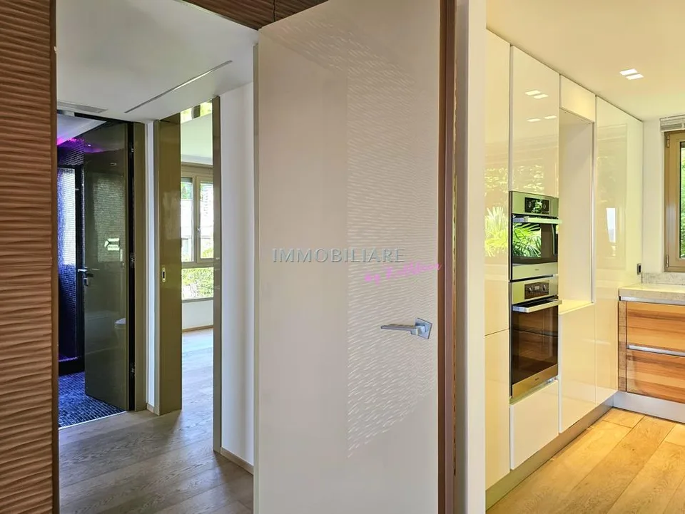 Luxuriöse Ferienwohnung mit Panorama-Seeblick über Lugano – Foto 24 von 29