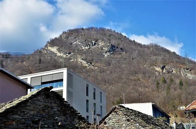 2 rustici da rinnovare con progetto in una posizione soleggiata e t... – Foto 22 von 22