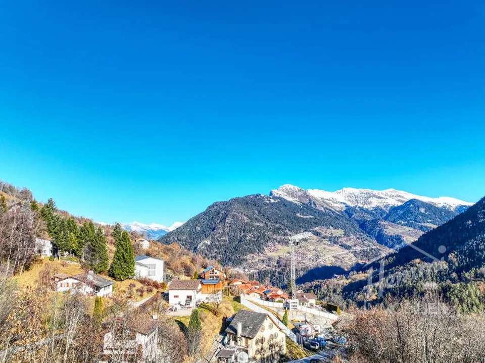 Grosszügige Erstwohnung mit Panoramablick