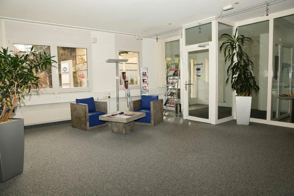 Gewerbeliegenschaft in Oberwangen