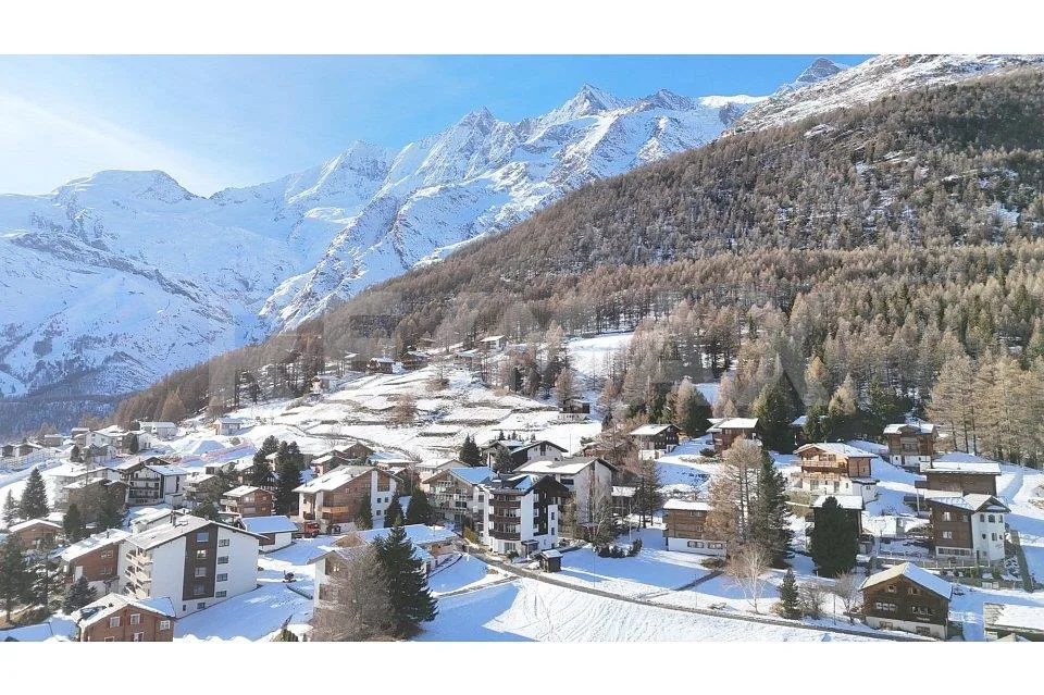 Luxus-Ferienwohnung in Saas-Fee: Alpin & modern