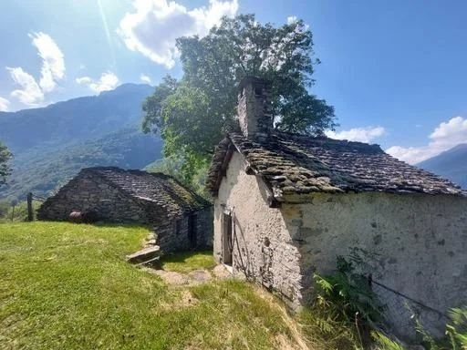 2 Rustici zum Ausbauen, sonnig, ruhig mit Aussicht in der Natur / 2...