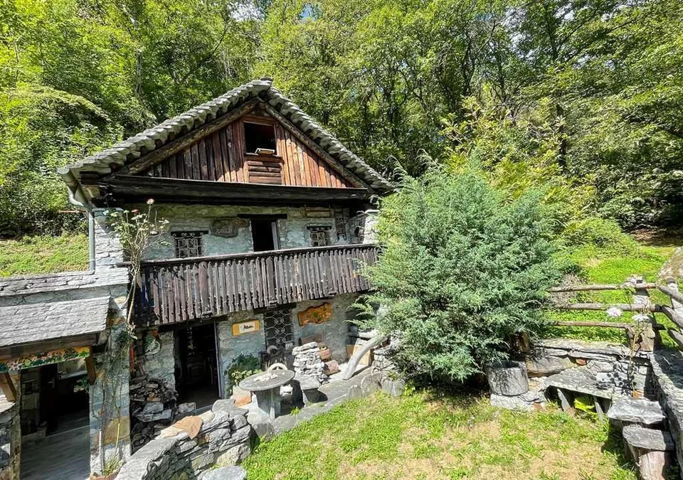 schönes 3-Zimmer-Rustico mit Garten und Aussicht  / bel rustico di ...