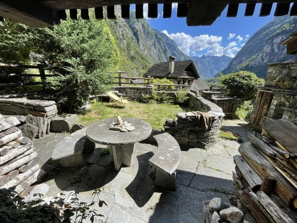 schönes 3-Zimmer-Rustico mit Garten und Aussicht  / bel rustico di ...