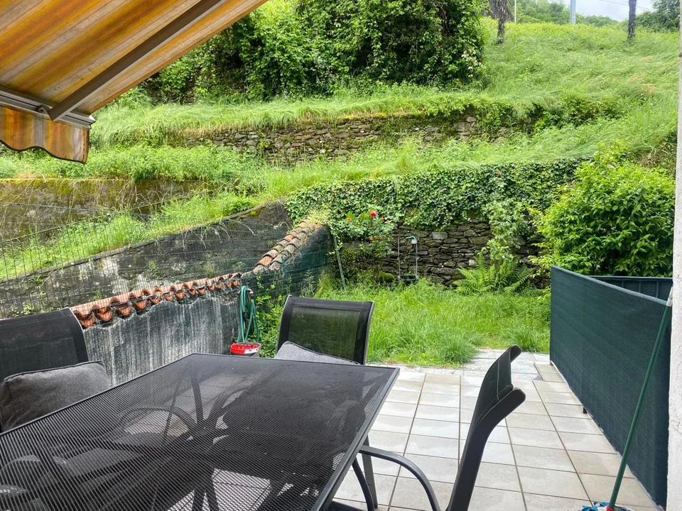 2-Familienhaus mit 6 1/2- und 2 1/2-Zimmer-Wohnungen / casa bifamil... – Foto 16 von 16