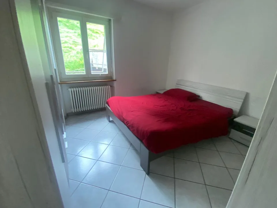 2-Familienhaus mit 6 1/2- und 2 1/2-Zimmer-Wohnungen / casa bifamil... – Foto 8 von 16