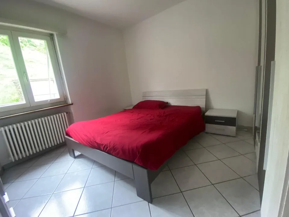 2-Familienhaus mit 6 1/2- und 2 1/2-Zimmer-Wohnungen / casa bifamil... – Foto 9 von 16