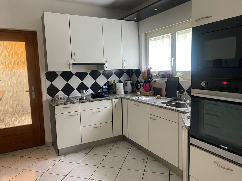 2-Familienhaus mit 6 1/2- und 2 1/2-Zimmer-Wohnungen / casa bifamil... – Foto 7 von 16