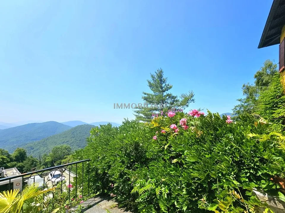Vivere nella natura, 2'300 m²  terreno edificabile, vista panoramica