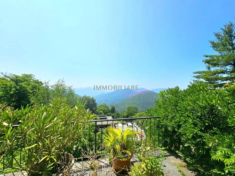 Vivere nella natura, 2'300 m²  terreno edificabile, vista panoramica