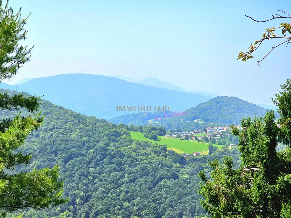Vivere nella natura, 2'300 m²  terreno edificabile, vista panoramica