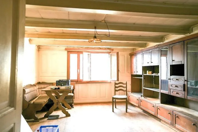 4-Zimmer-Hausteil an sehr ruhiger, sonniger Aussichtslage / casa ge...