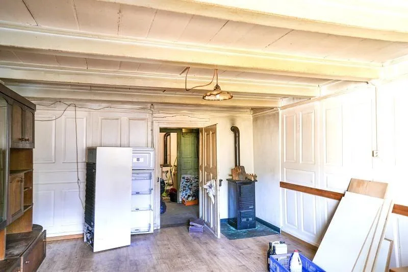 4-Zimmer-Hausteil an sehr ruhiger, sonniger Aussichtslage / casa ge...