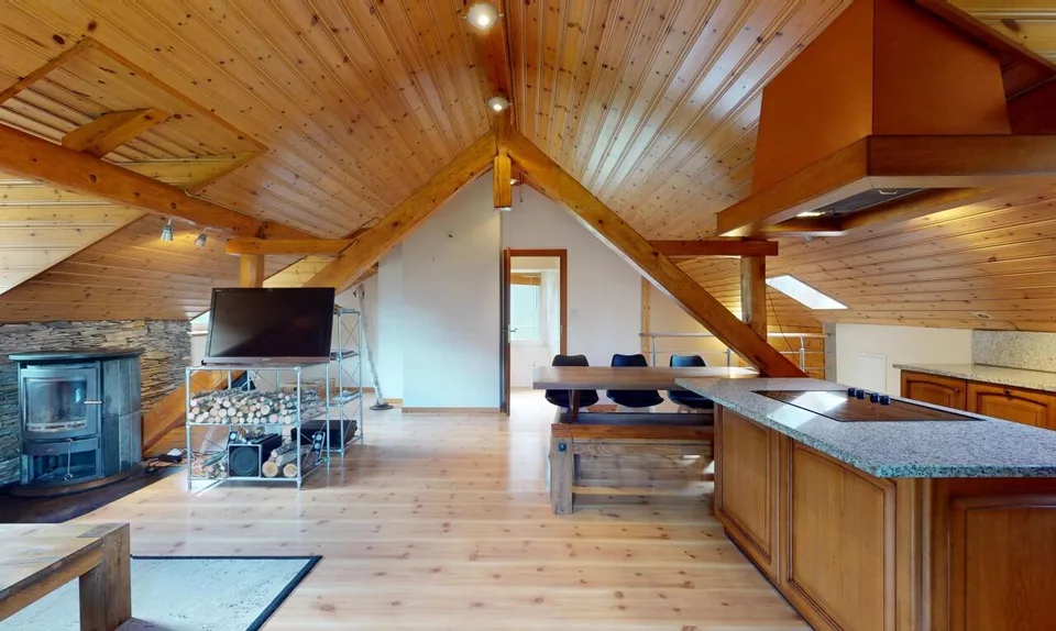 Exclusivité: Maison familiale de 2 appartements et un studio à Salvan