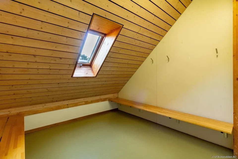 Büro- / Gewerberaum im Zentrum von Hausen – Foto 6 von 10