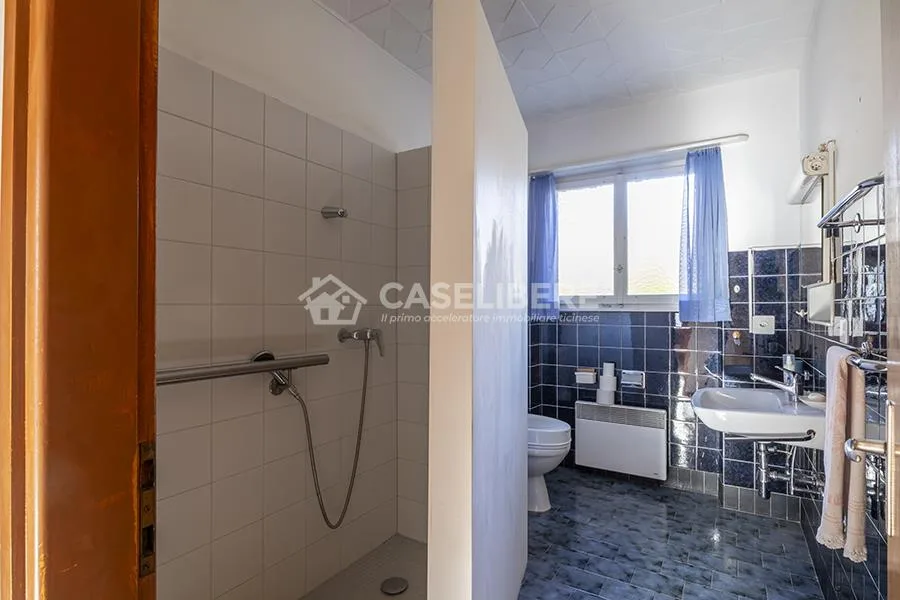 MAISON INDIVIDUELLE AVEC JARDIN À LOSTALLO – photo 14 sur 21