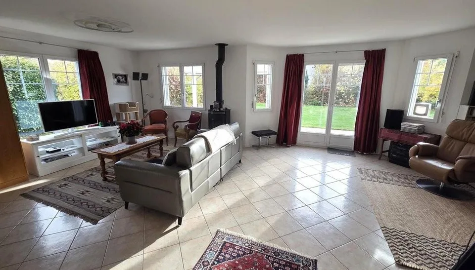 Belle villa individuelle de 6.5 pièces au coeur d'Echallens