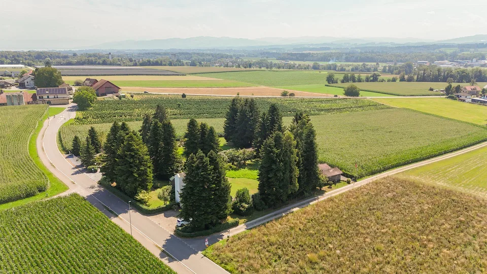Anwesen mit parkähnlichem Garten an einzigartiger Lage