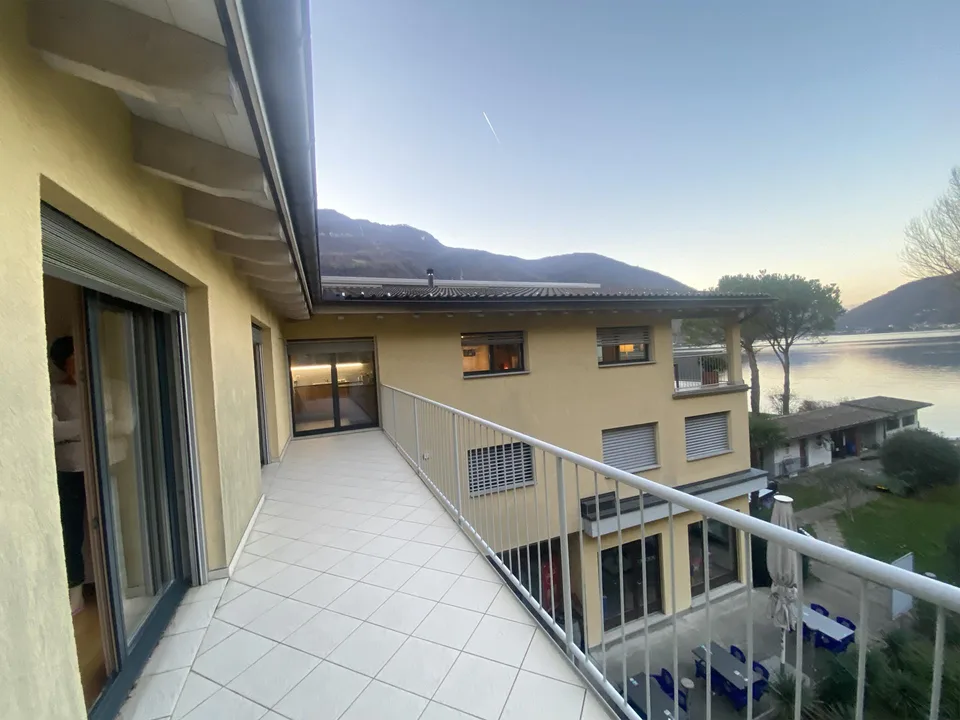 Capolago Attico vista lago