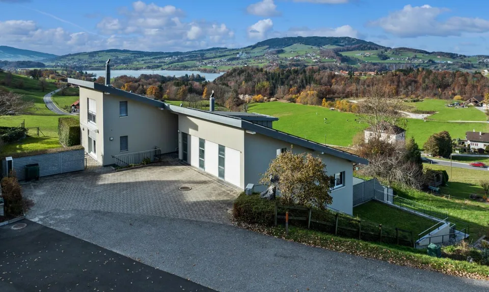 Le luxe discret à La Roche: Villa d’Exception avec Vue Panoramique