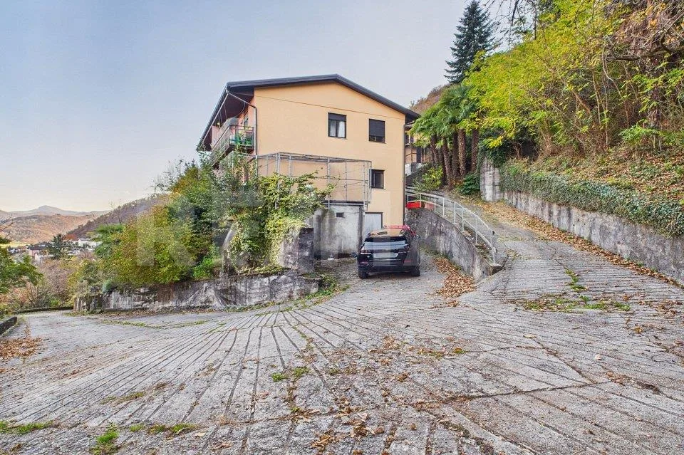 Palazzina di 4 appartamenti con vista aperta