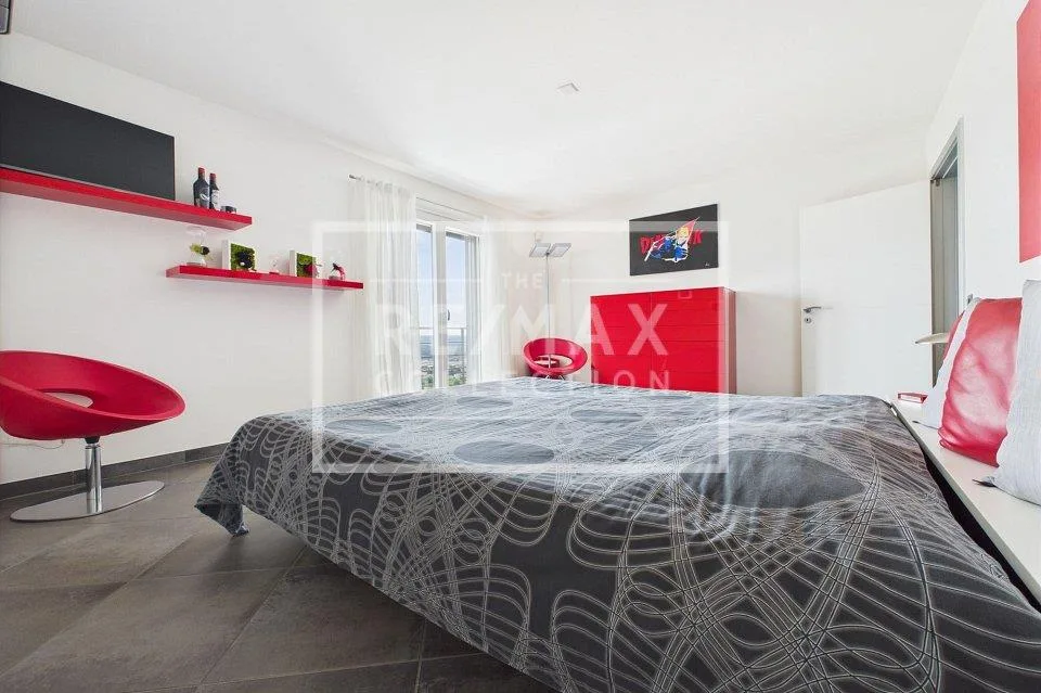 Una villa da sogno! Dove panorama, eleganza moderna e design si fon... – Foto 11 von 13