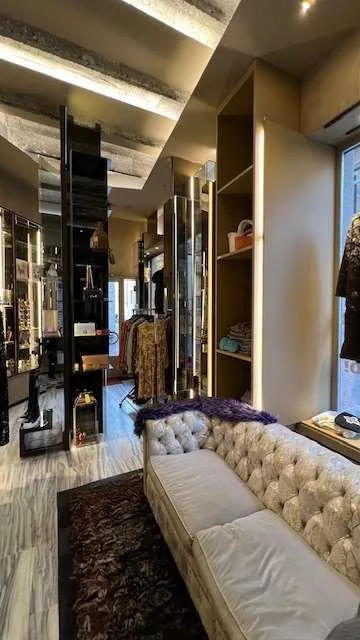 Elegante locale commerciale nel cuore di Lugano – Foto 6 von 8