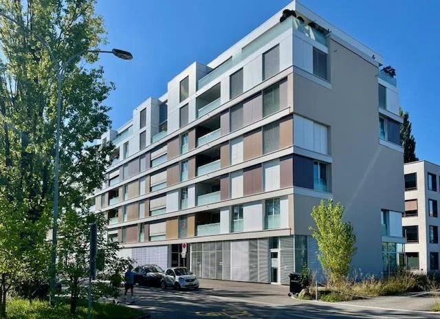 Modernes Gewerbe-Atelier in aufstrebendem Trendquartier