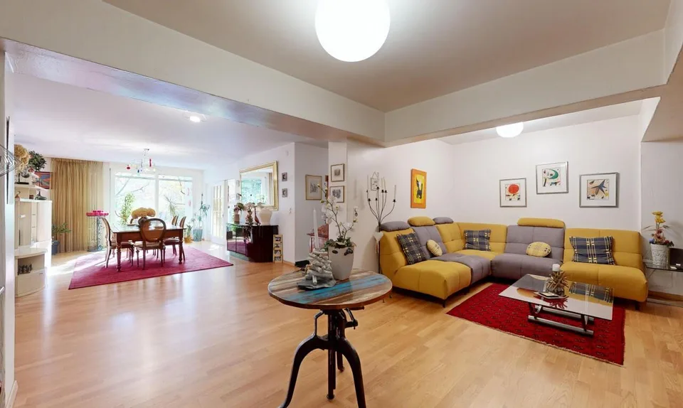 Appartamento al piano terra con terrazza di 80 m² a Sion