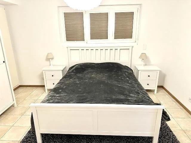 Landhaus mit 2 Wohnungen an Alleinlage mit viel Land / villa con 2 ... – Foto 24 von 30