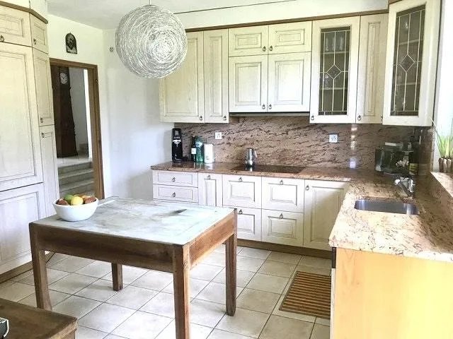 Landhaus mit 2 Wohnungen an Alleinlage mit viel Land / villa con 2 ... – Foto 17 von 30