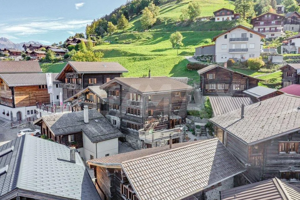 Mehrfamilienhaus mit drei Wohnungen