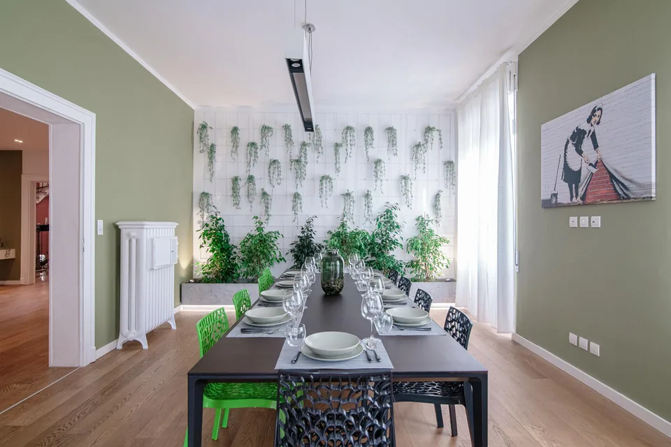 "Villa di Lusso a Lugano: Design Moderno e Vista Lago Mozzafiato" /...