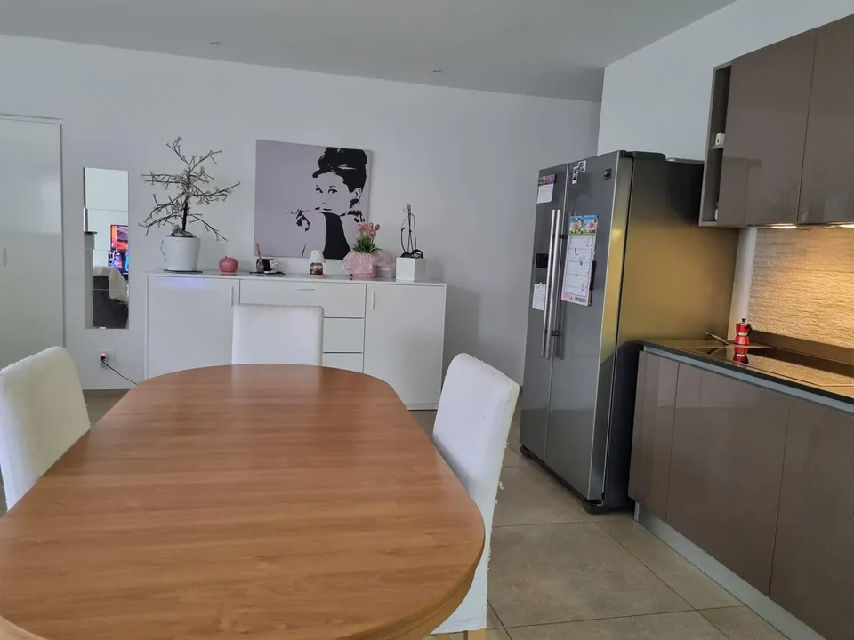 3,5-Zimmer-Wohnung in einem Innenhof in Coldrerio