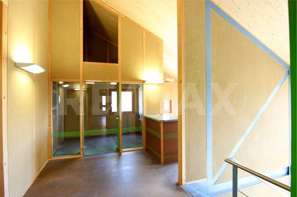 Bürogebäude mit möglicher Umnutzung zum Erstwohnsitz – foto 7 di 13