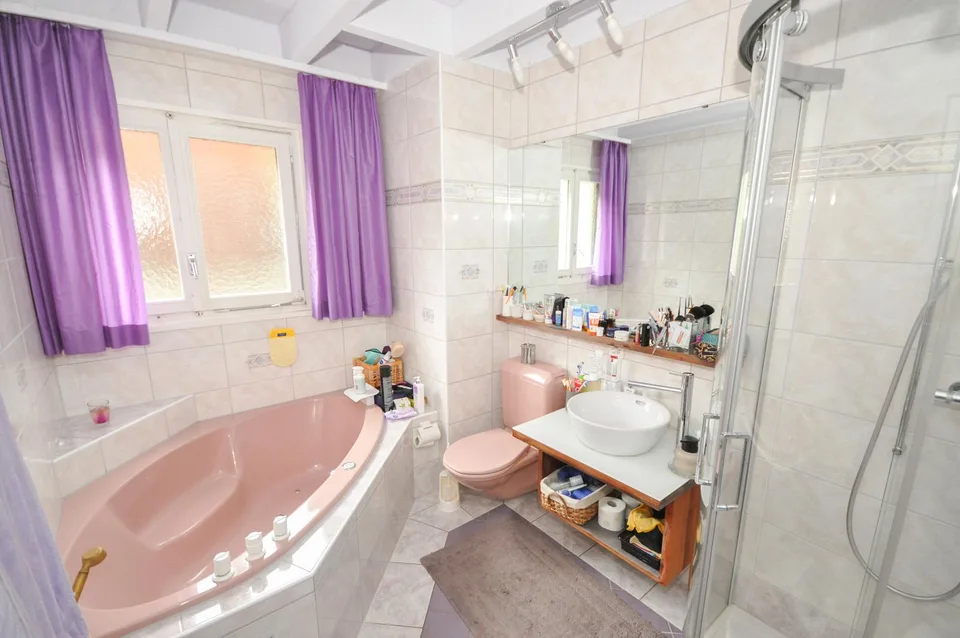 "Charmante 4.5-Zimmer-Wohnung mit Garage in Scuol (Sent)" – foto 23 di 26