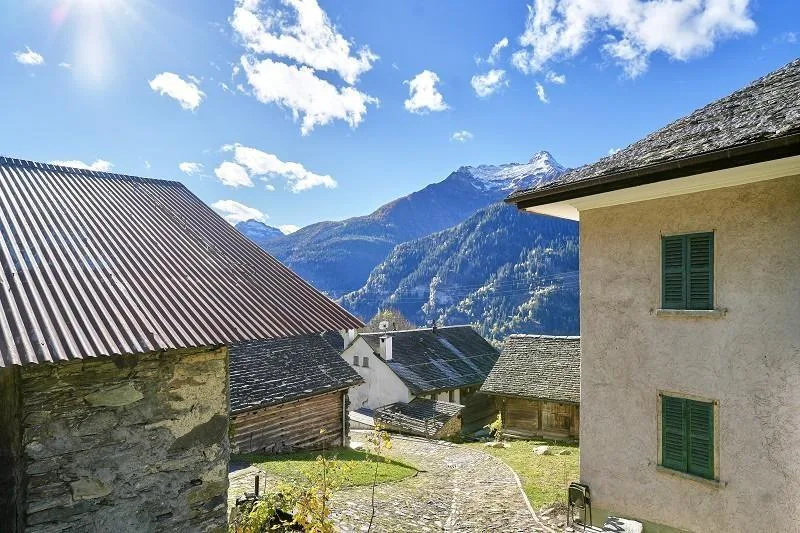 3-Zimmer-Rustico zum Ausbaubewilligung an sehr ruhiger, sonniger Au... – Foto 12 von 16